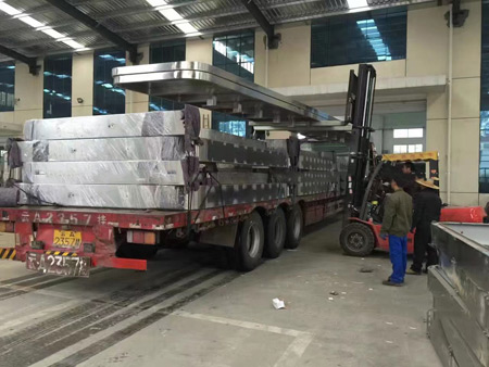 云南仿古候车亭发货案例